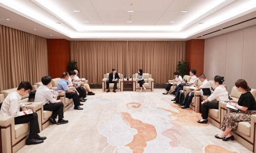 招商银行杭州分行副行长廖壮一行莅临尊龙凯时人生就是搏调研