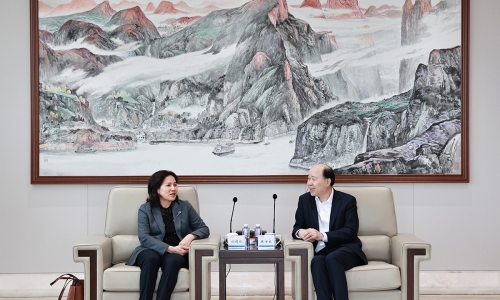 进出口银行浙江省分行党委书记、行长孙娟晓莅临尊龙凯时人生就是搏调研