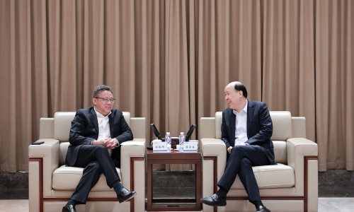 兴业银行杭州分行行长俞；暂傲僮鹆比松褪遣餮