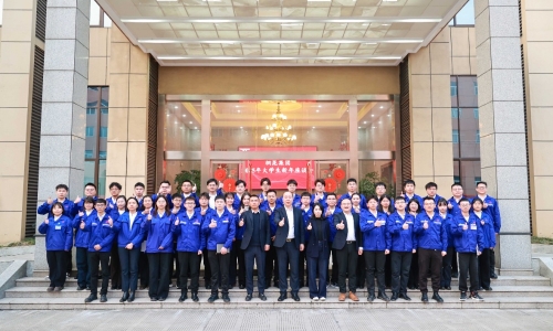 喜迎新年 共话未来丨2025新年座谈会，我们面对面、心贴心！