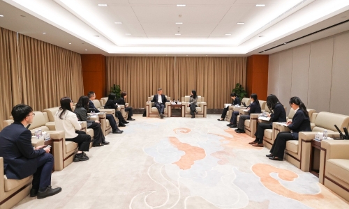 中信银行杭州分行党委书记、行长单国民莅临尊龙凯时人生就是搏调研